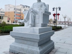 伟大领袖毛主席雕像