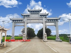 村口建石牌坊可以提升村庄的形象和特色